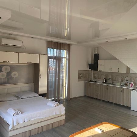 Hotel Chaika Kobuleti Extérieur photo