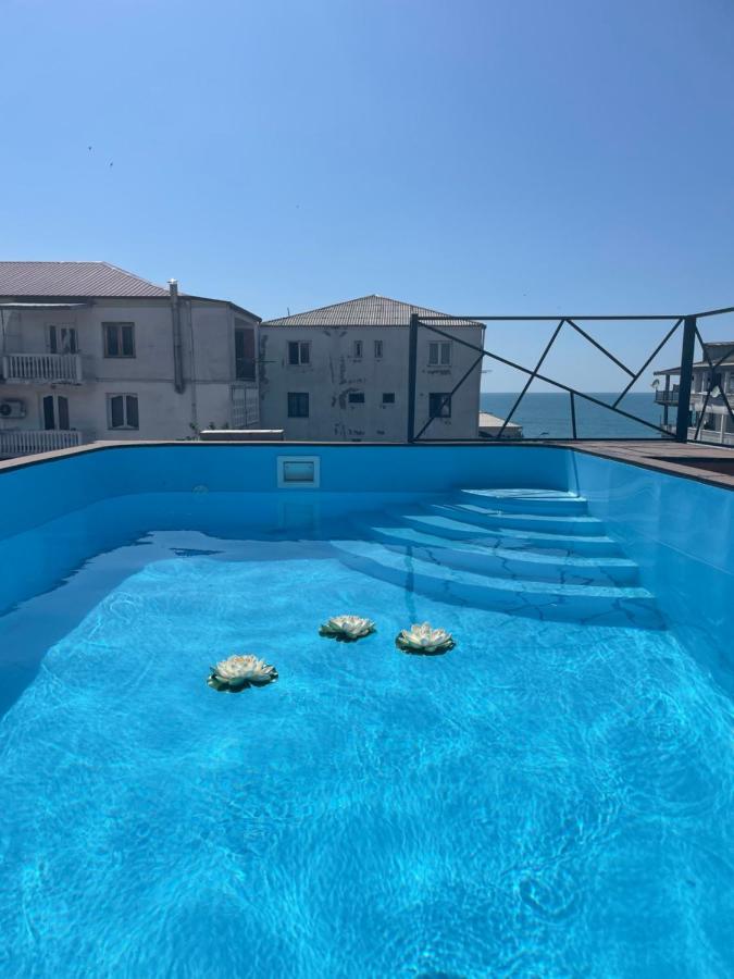 Hotel Chaika Kobuleti Extérieur photo