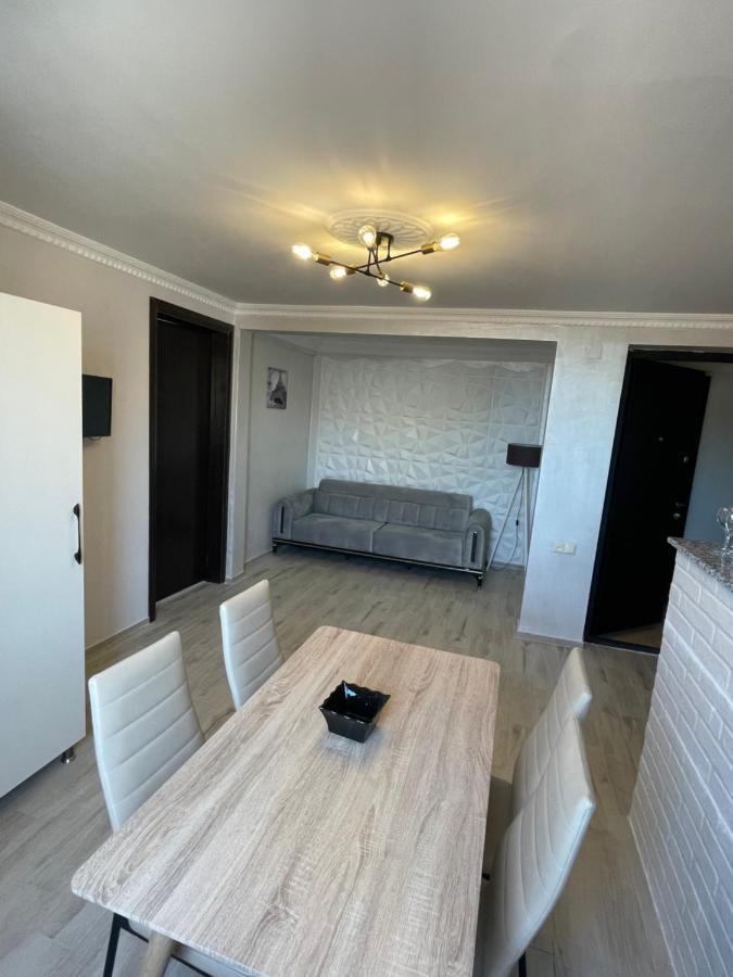 Hotel Chaika Kobuleti Extérieur photo
