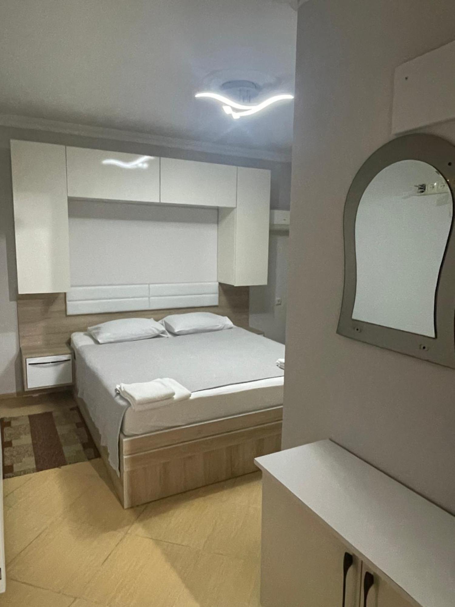 Hotel Chaika Kobuleti Extérieur photo