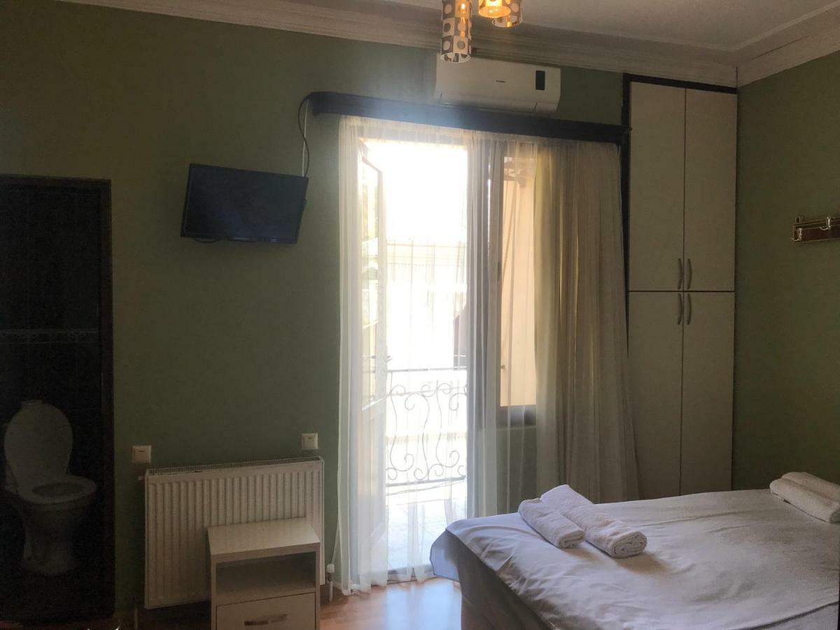 Hotel Chaika Kobuleti Extérieur photo