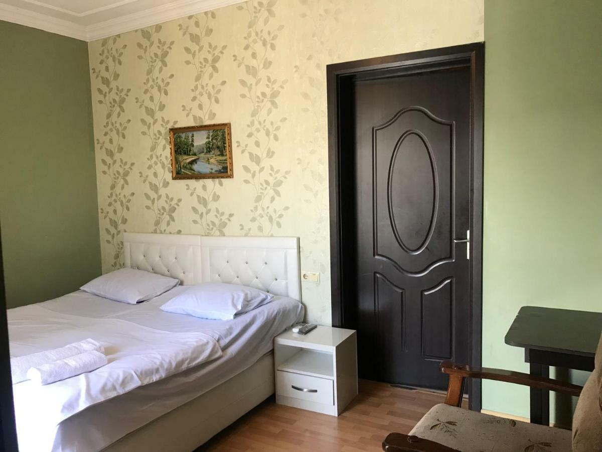 Hotel Chaika Kobuleti Extérieur photo